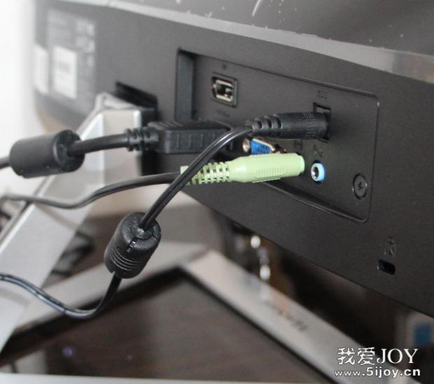 优派VX2276-smhd显示器实物图片HDMI接线